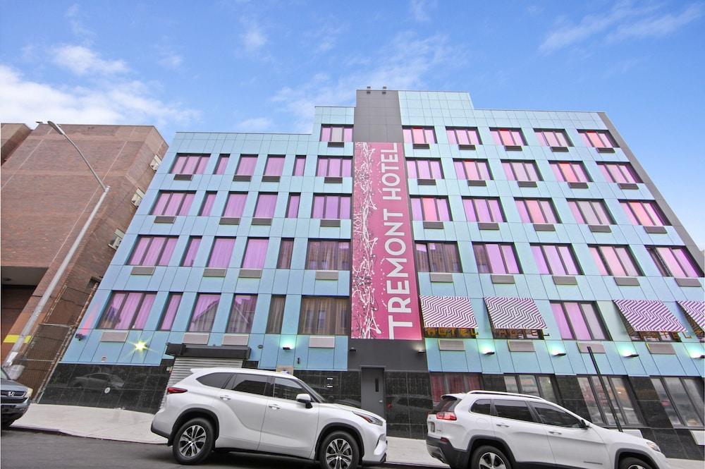 Tremont Hotel photo 1