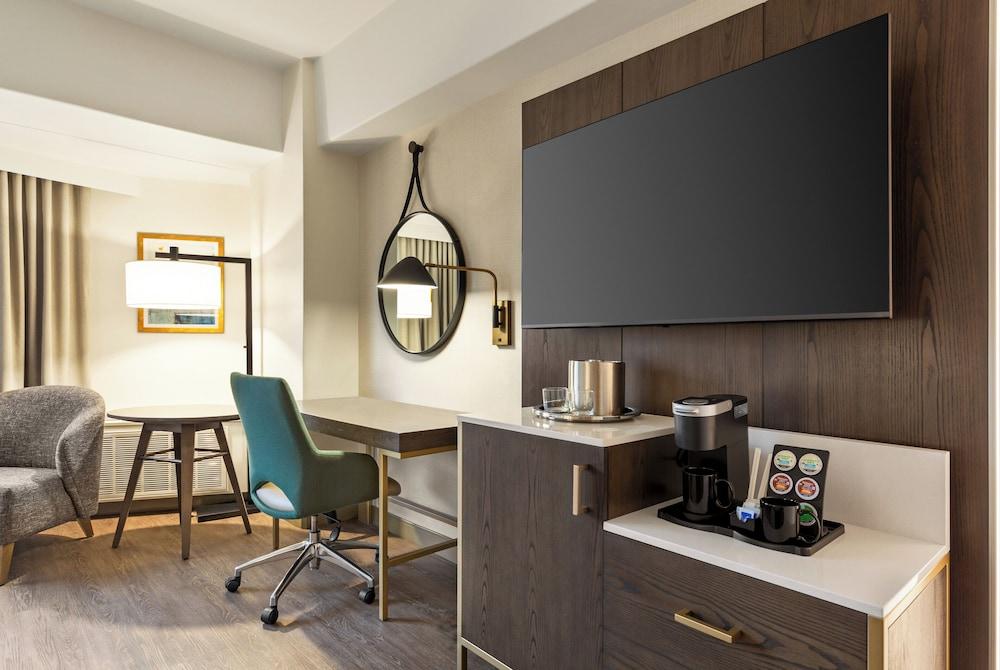 Crowne Plaza Seattle - Downtown by IHG photo 56