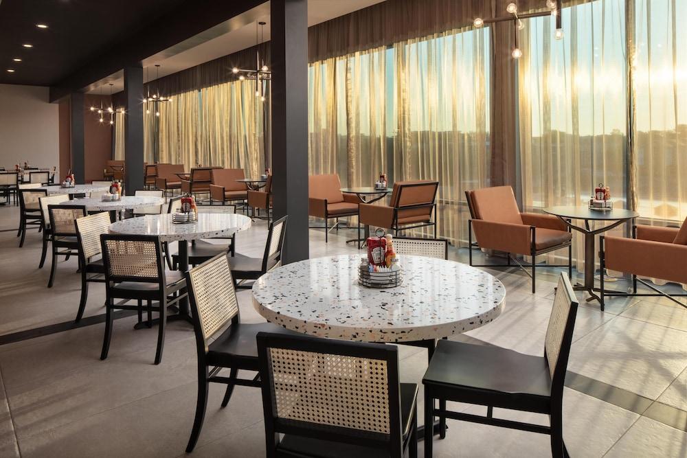 Embassy Suites By Hilton Chattanooga Downtown photo 82