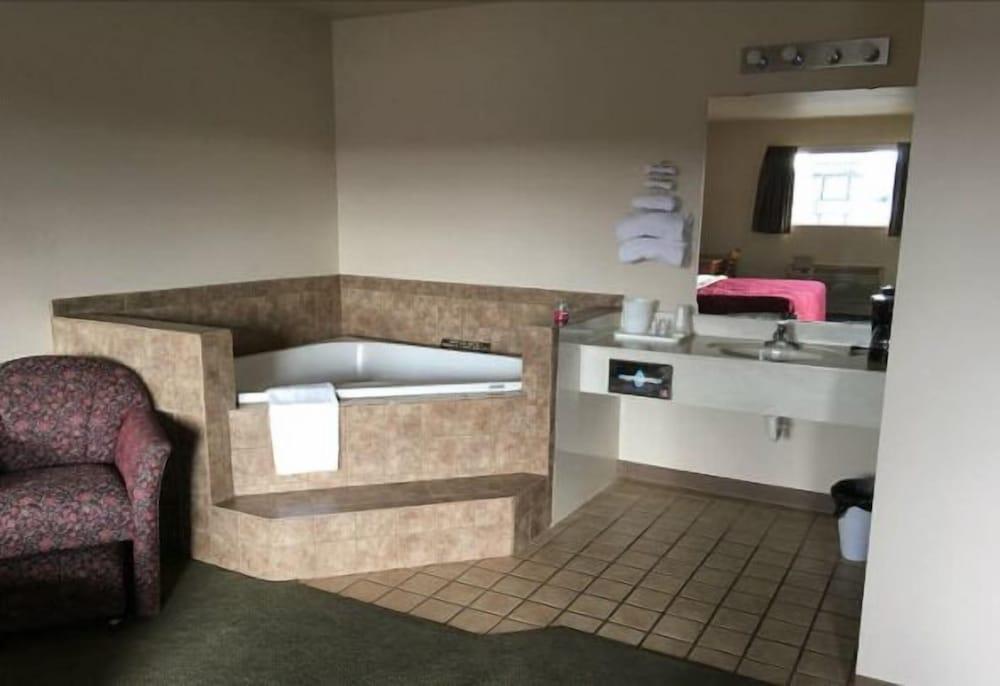 Rosener's Inn and banquet center photo 34