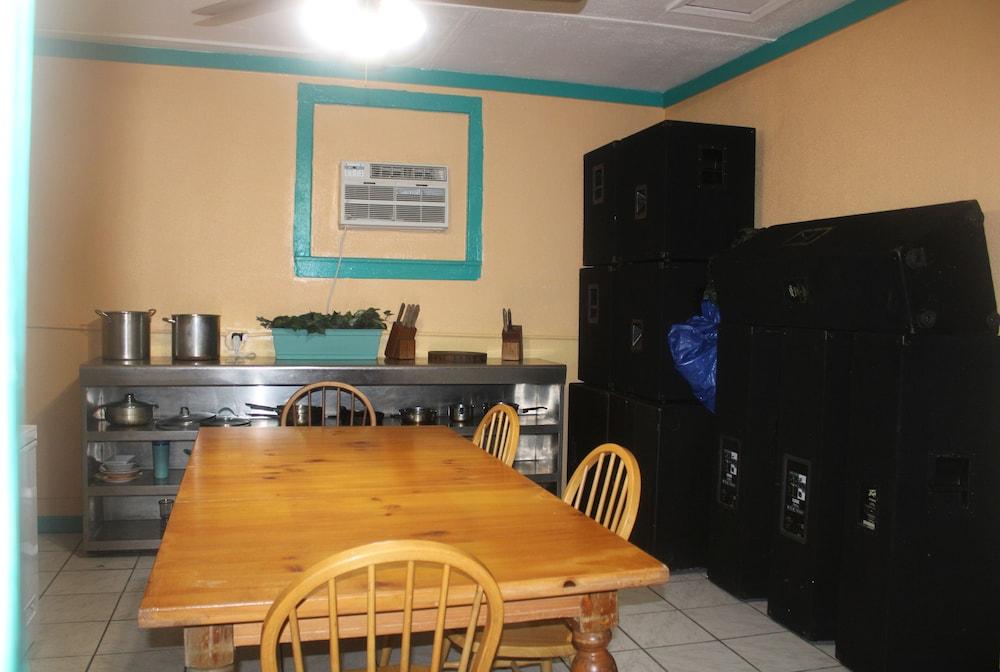 Hoosville Hostel photo 45