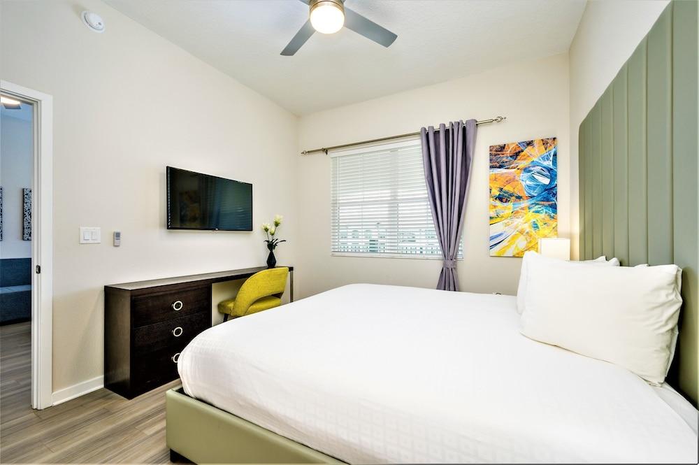 Vista Cay Resort by Millenium at Universal Blvd photo 4