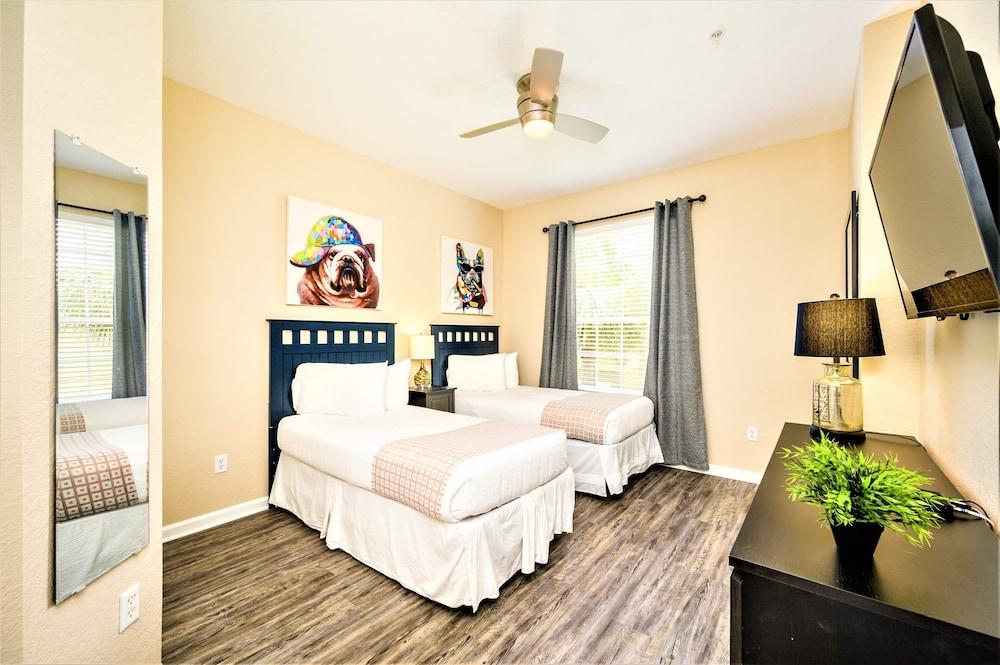 Vista Cay Resort by Millenium at Universal Blvd photo 13