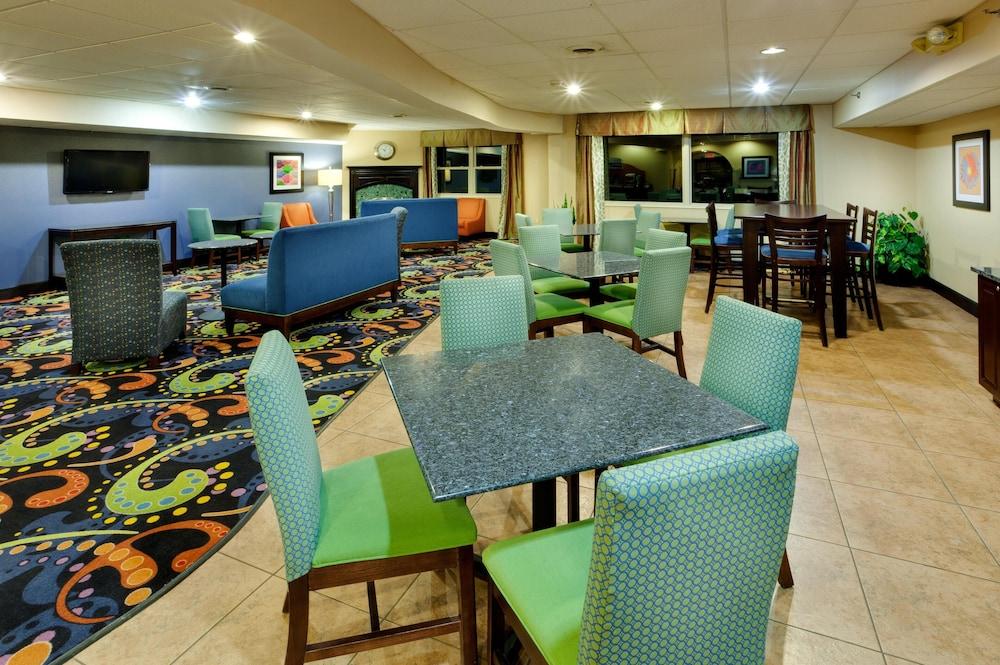 Best Western Owego Inn photo 10