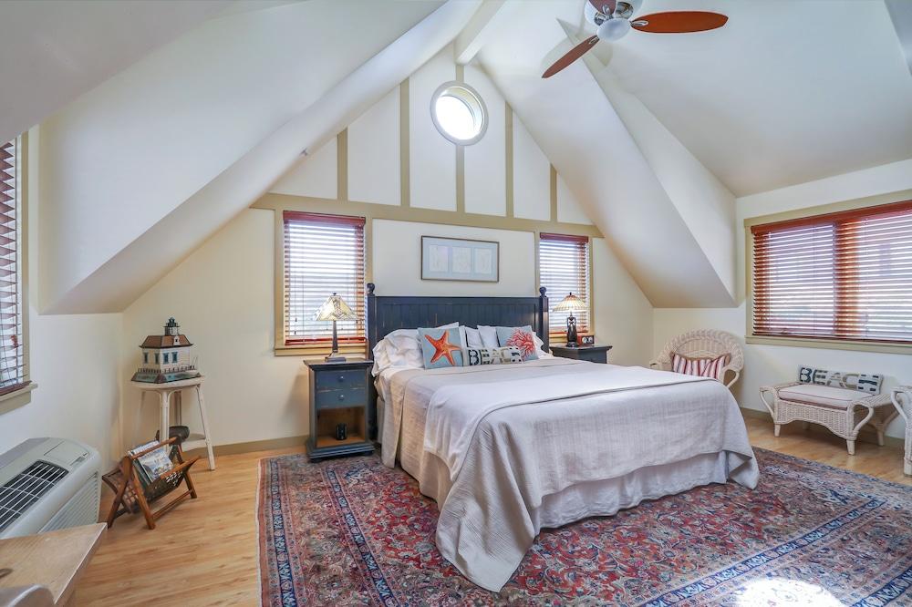 The Eagle Harbor Inn photo 25