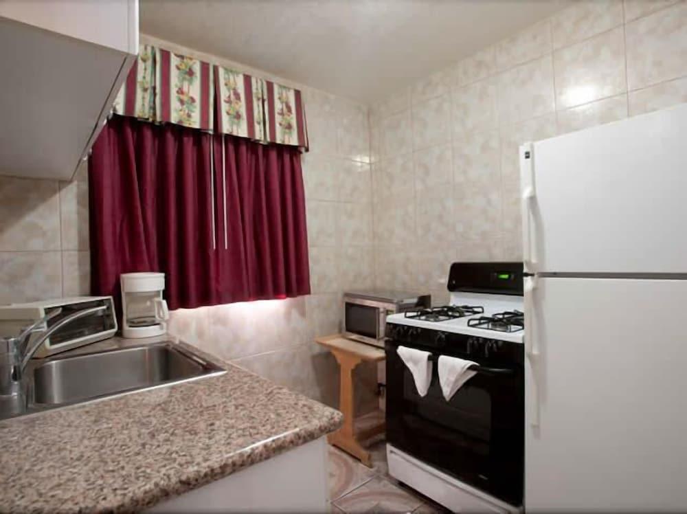 Palace Inn Oxnard photo 33
