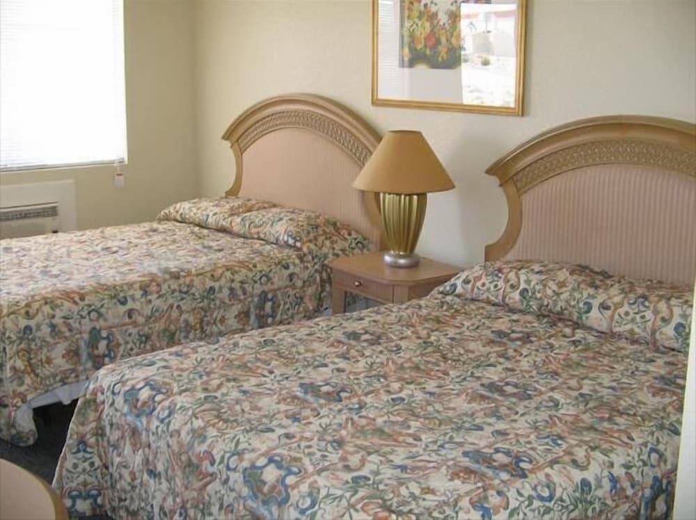 Royal Inn photo 8