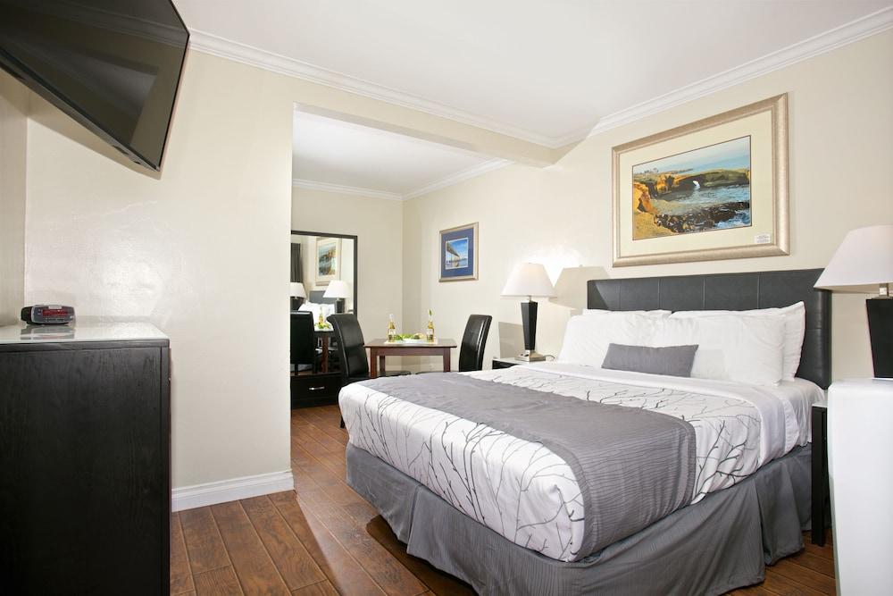 Ocean Beach Hotel photo 53