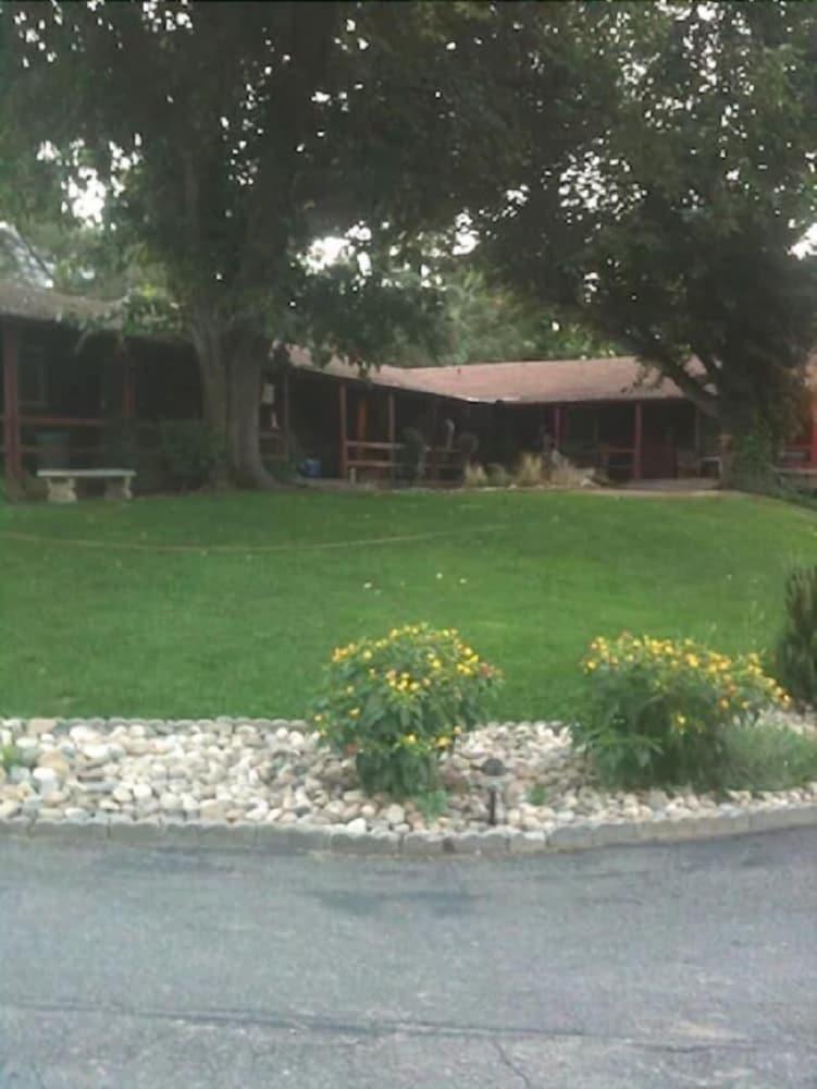Riverview Lodge photo 2