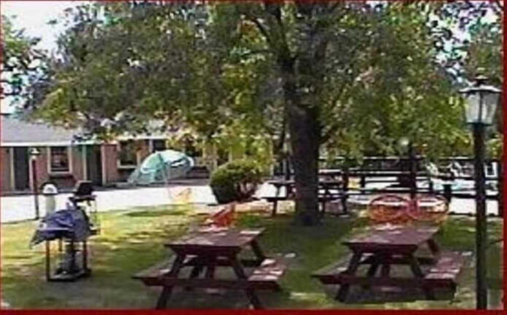Tallwood Motel Wells photo 35