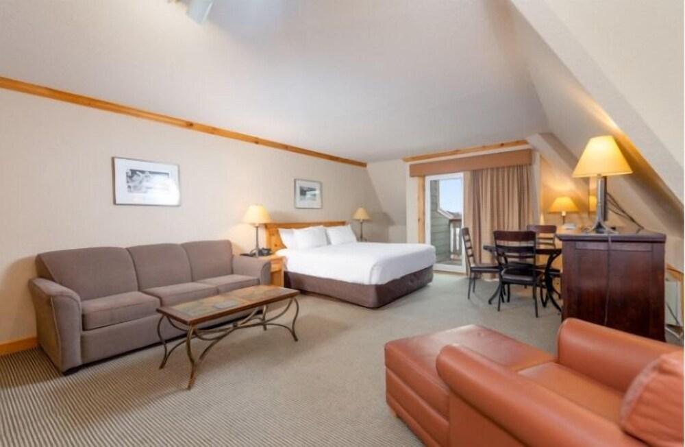 Selkirk Lodge photo 9