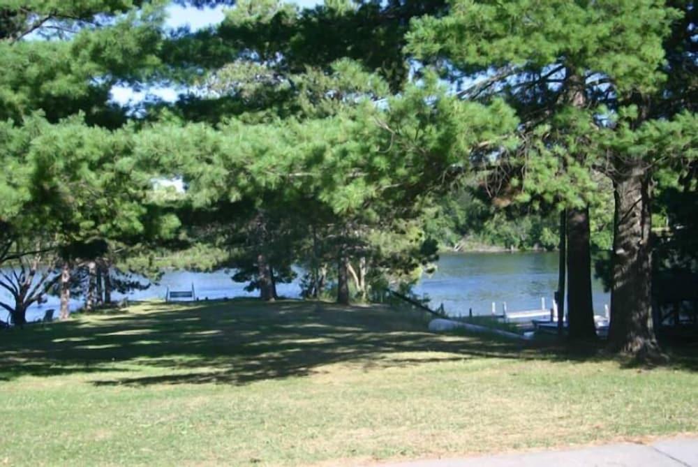 Riverside Point Resort photo 37