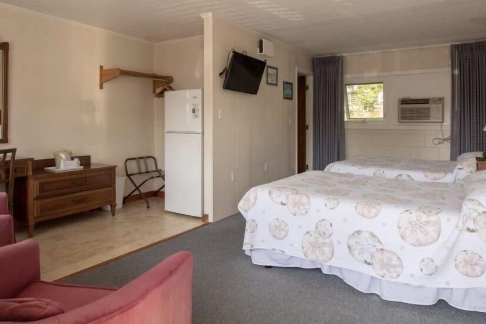 Doryman Motel photo 32