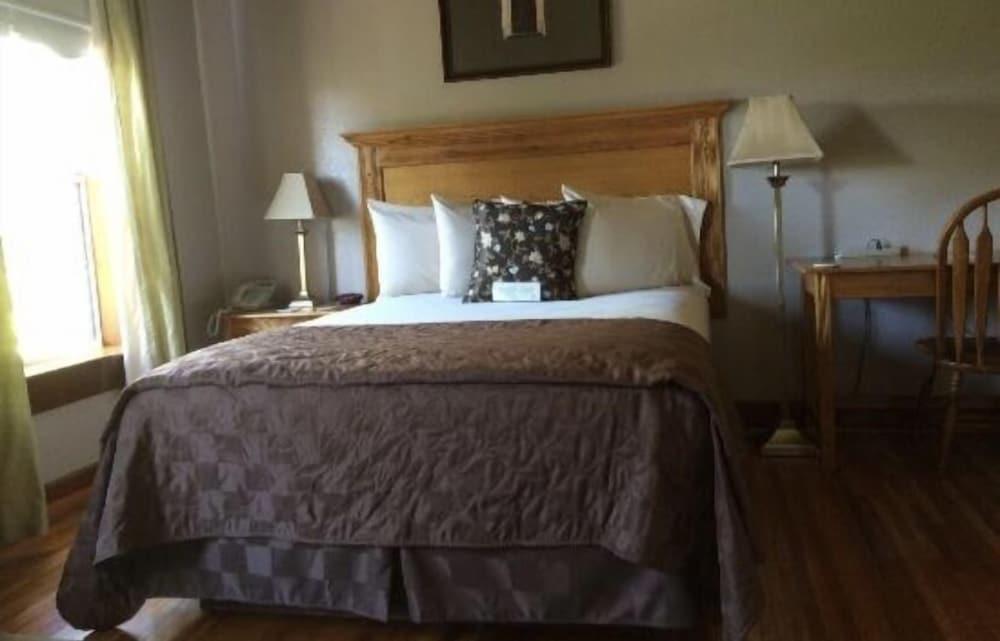 Heritage Inn photo 23