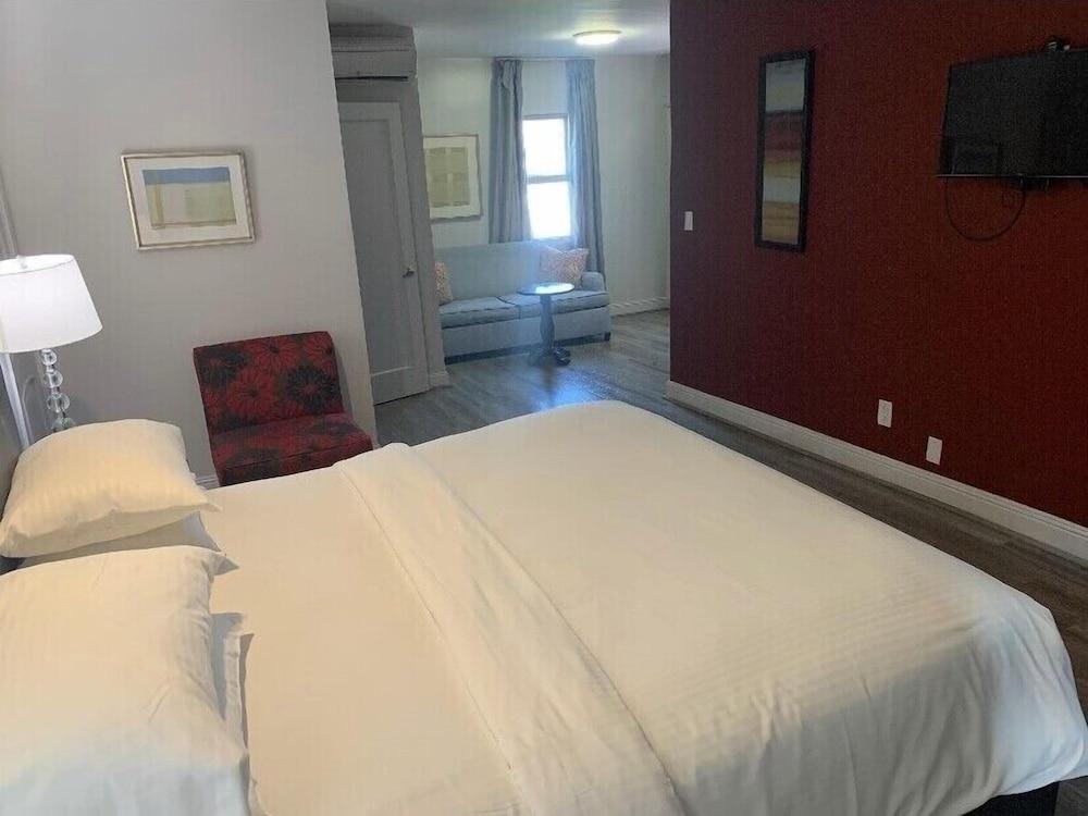 L.A. Sky Boutique Hotel photo 46