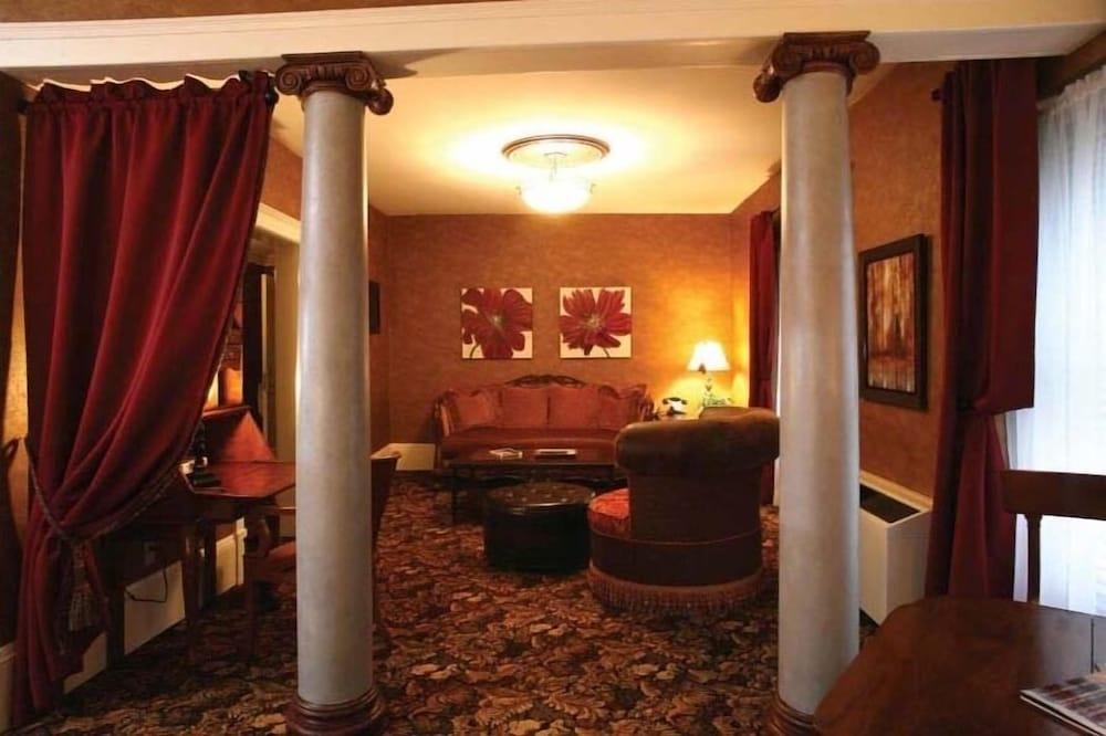 The Martha Washington Inn And Spa photo 34