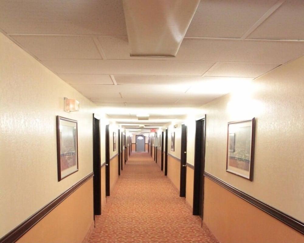 Valu Stay Inn photo 23