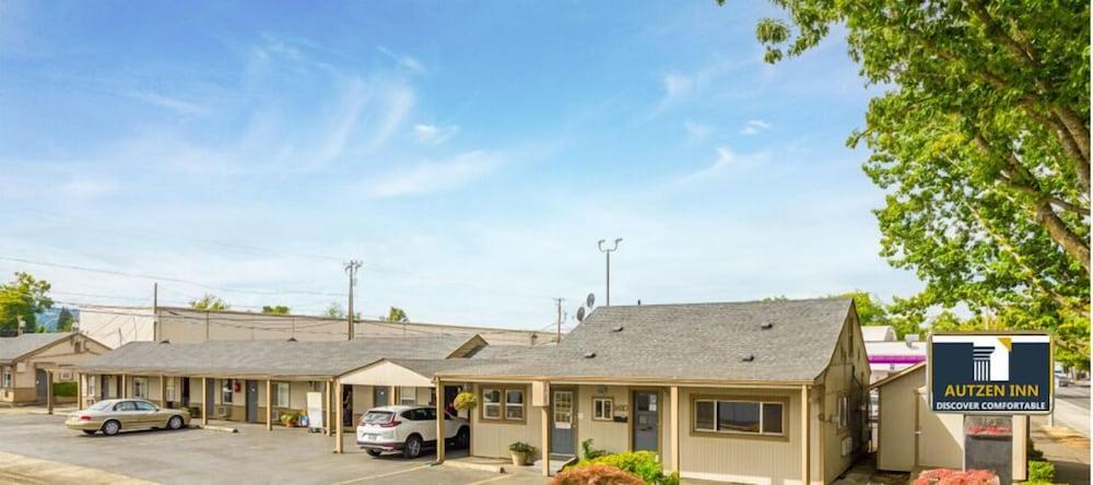 Autzen Inn photo 35
