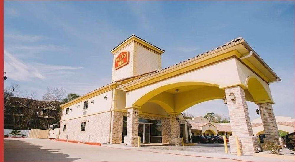 Palace Inn photo 5