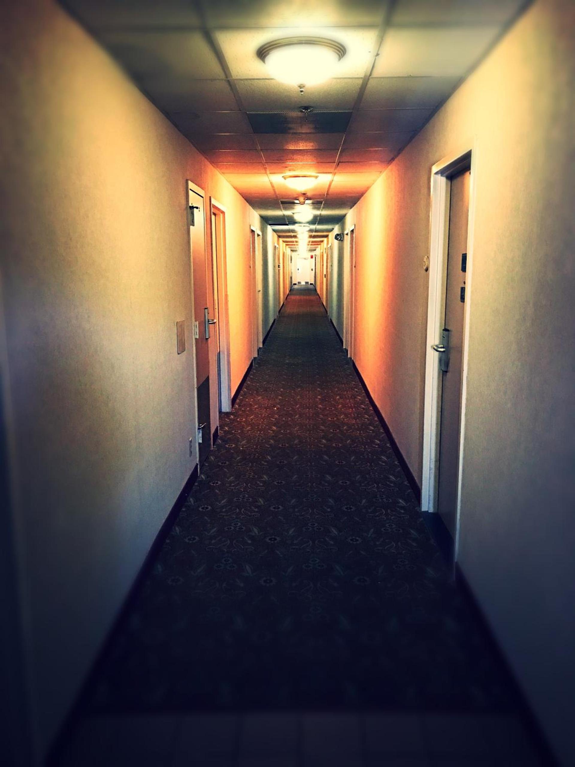Super 8 by Wyndham Madison East photo 35