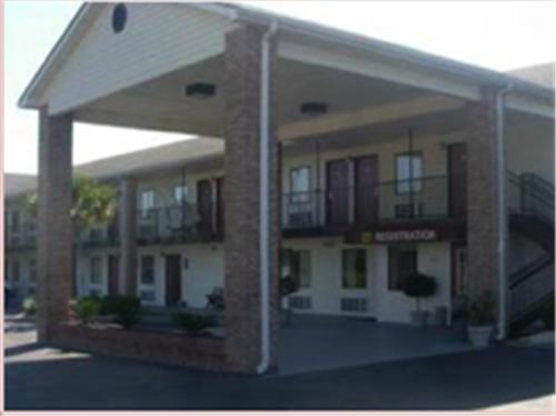 Western Inn & Suites photo 7