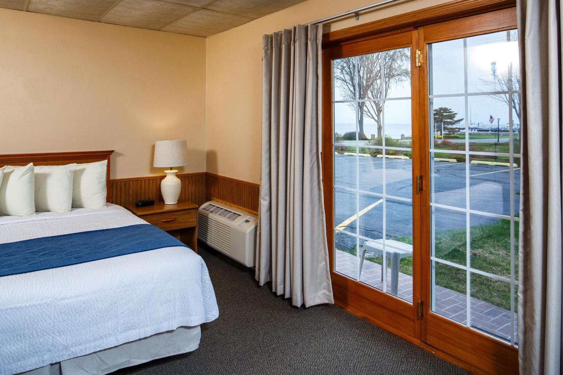 Ephraim Shores Resort photo 7
