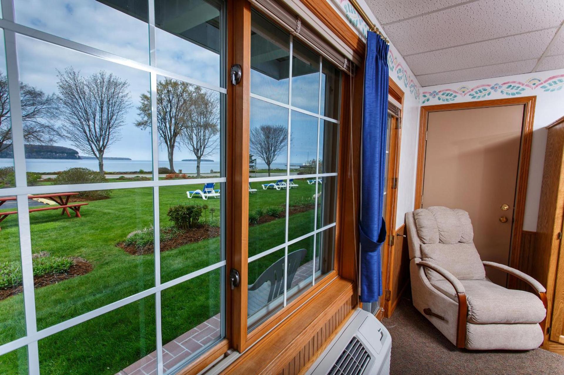Ephraim Shores Resort photo 41