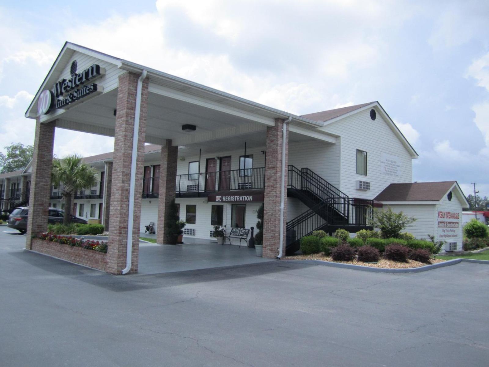 Western Inn & Suites photo 11