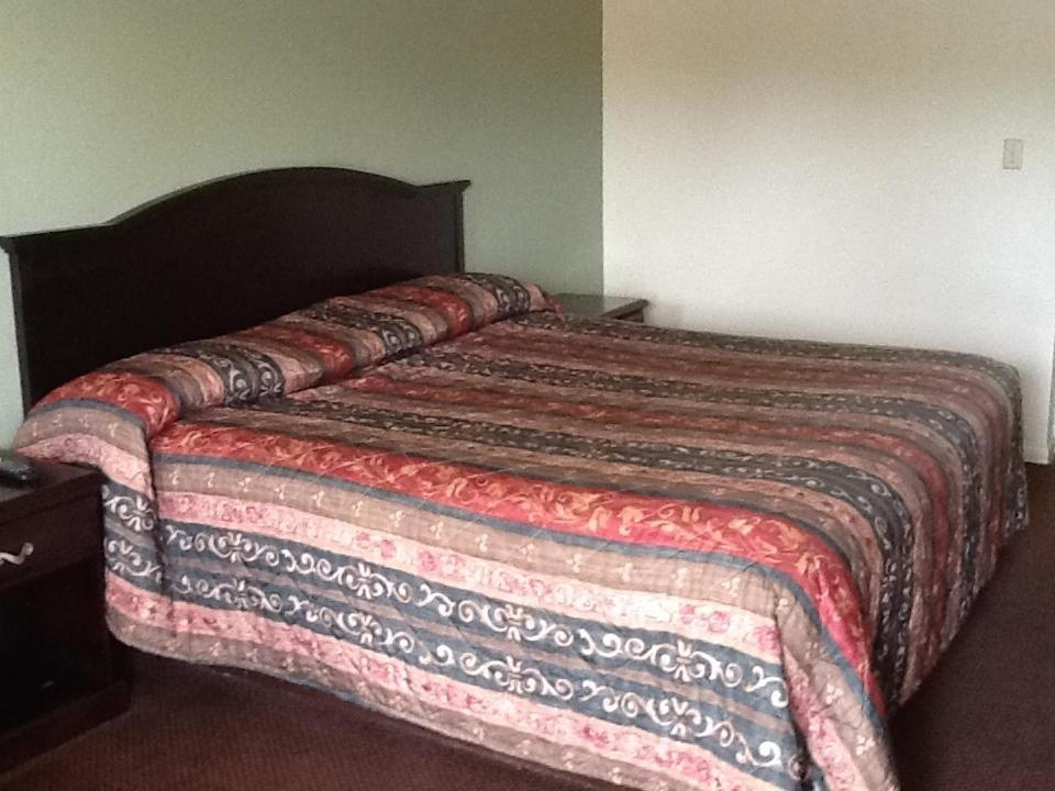 Relax Inn - Lakeland photo 7