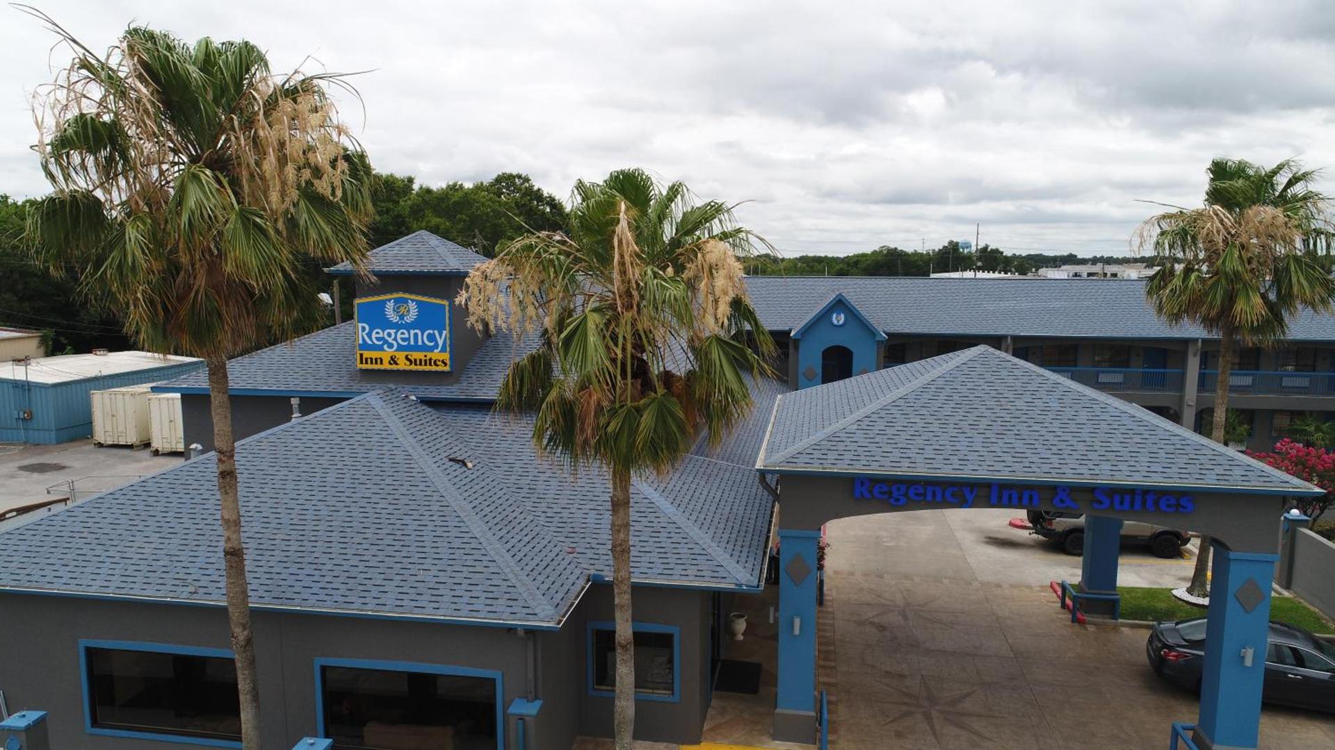 Regency Inn & Suites Beaumont photo 25