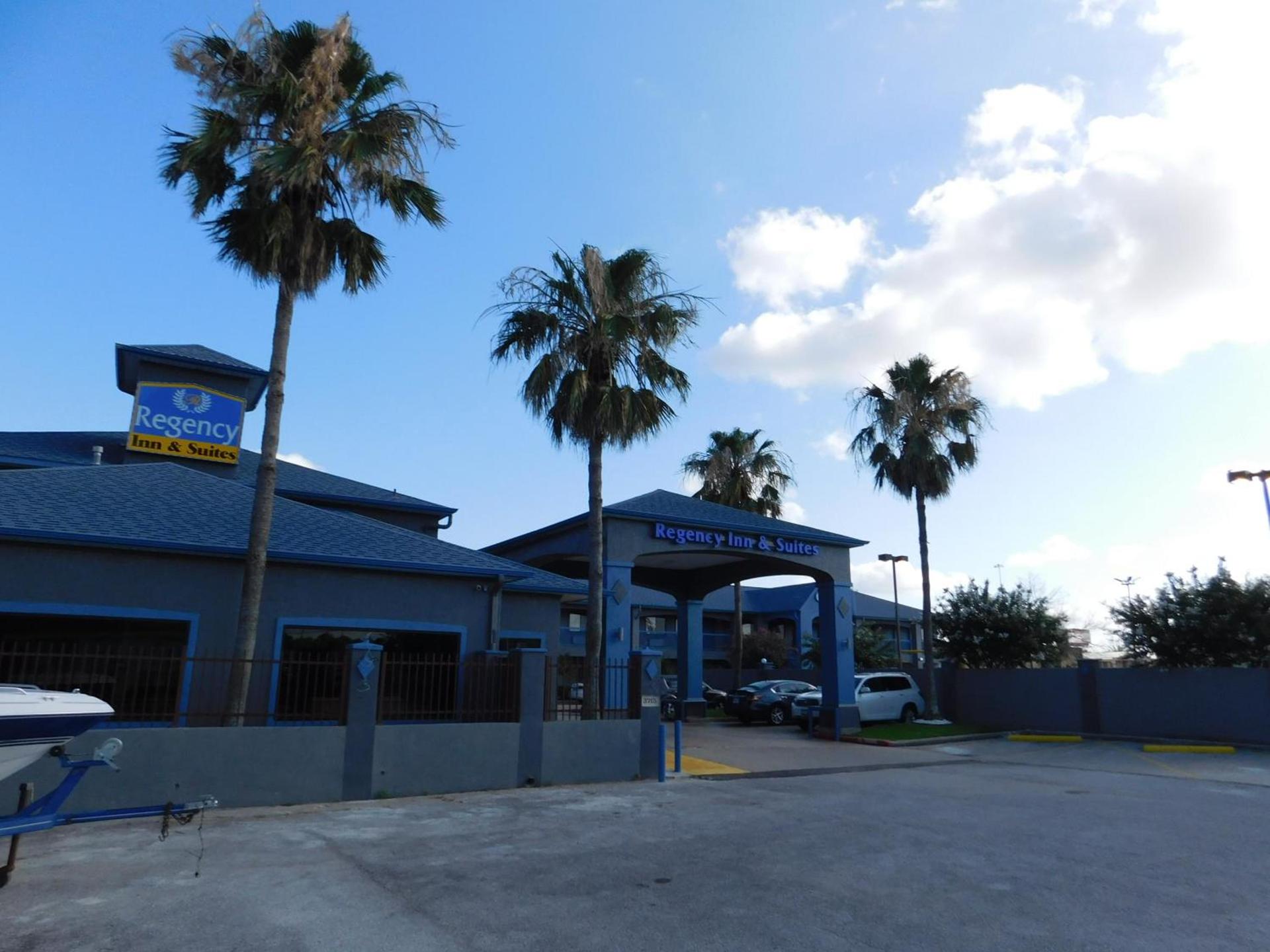 Regency Inn & Suites Beaumont photo 1