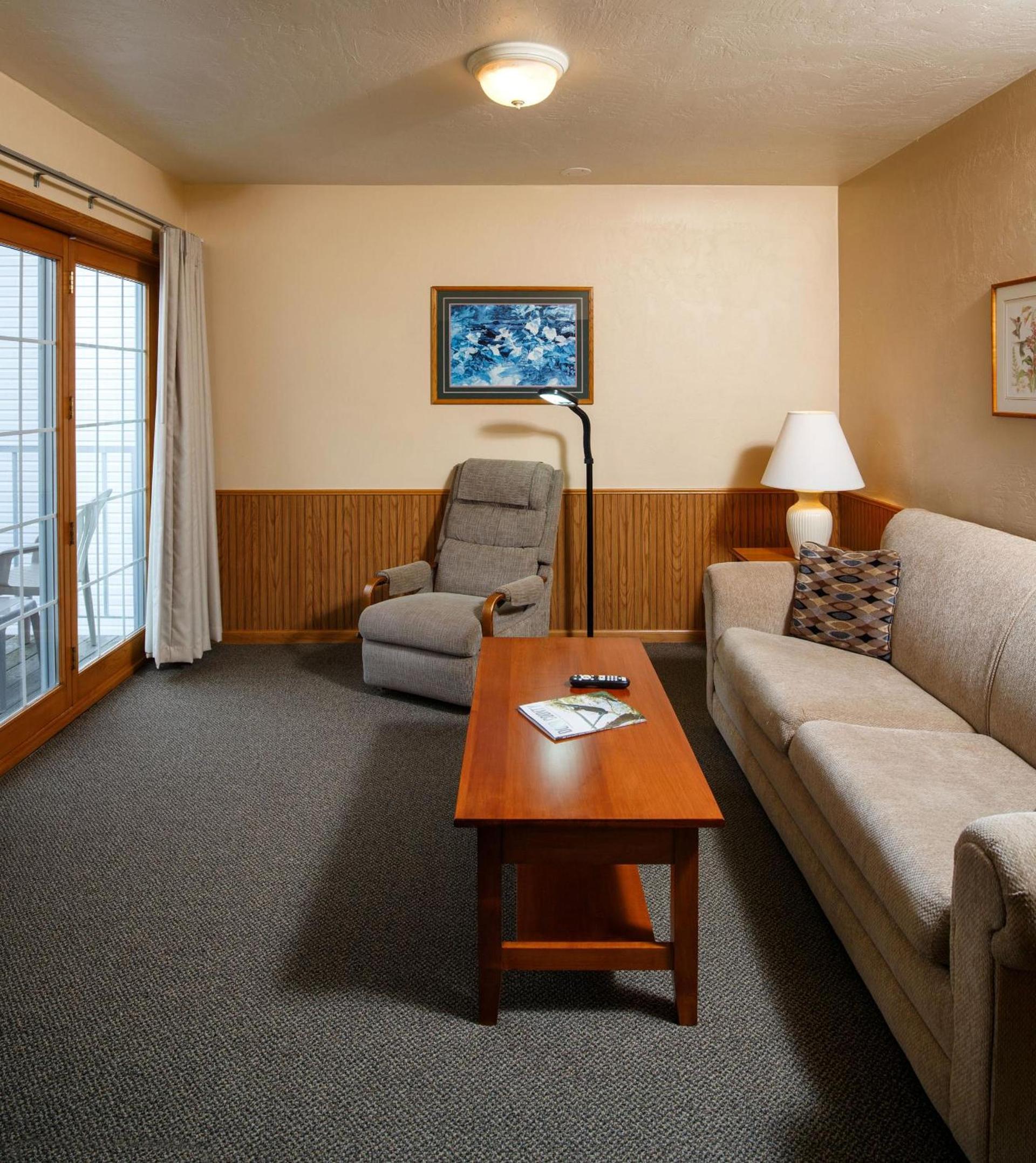 Ephraim Shores Resort photo 10