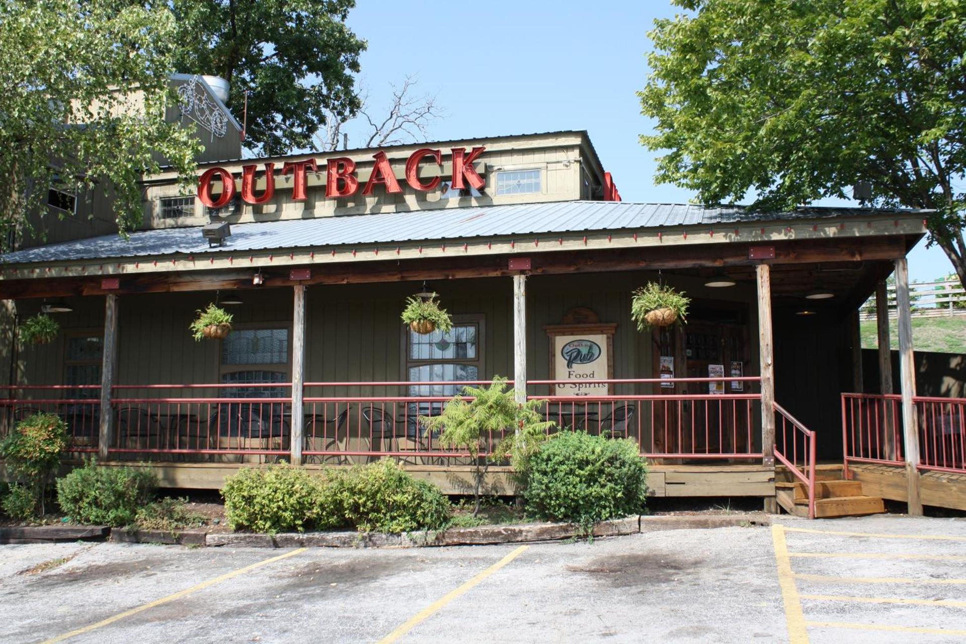 Outback Roadhouse Motel & Suites Branson photo 2