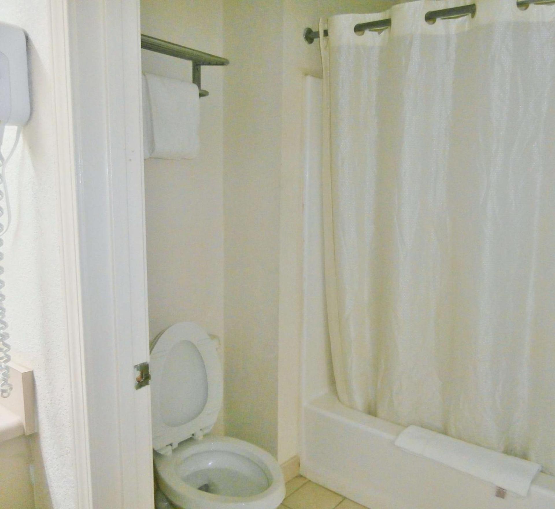 Country Hearth Inn & Suites Dawson photo 11