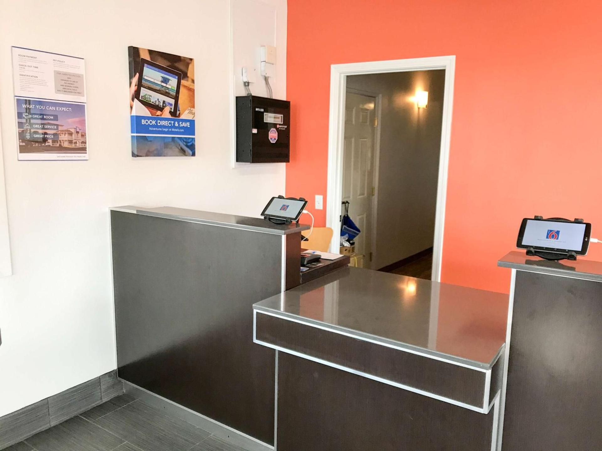 Motel 6-Crescent City, CA photo 2