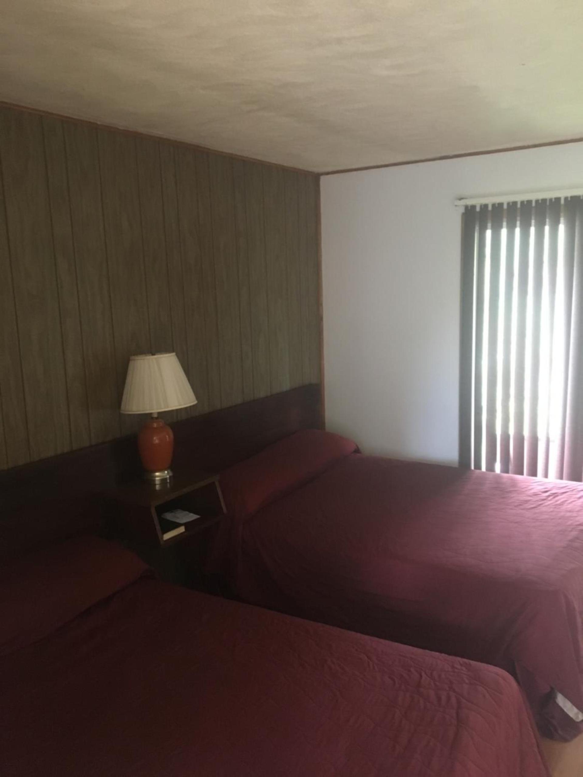 Michael Dee's Motel photo 5