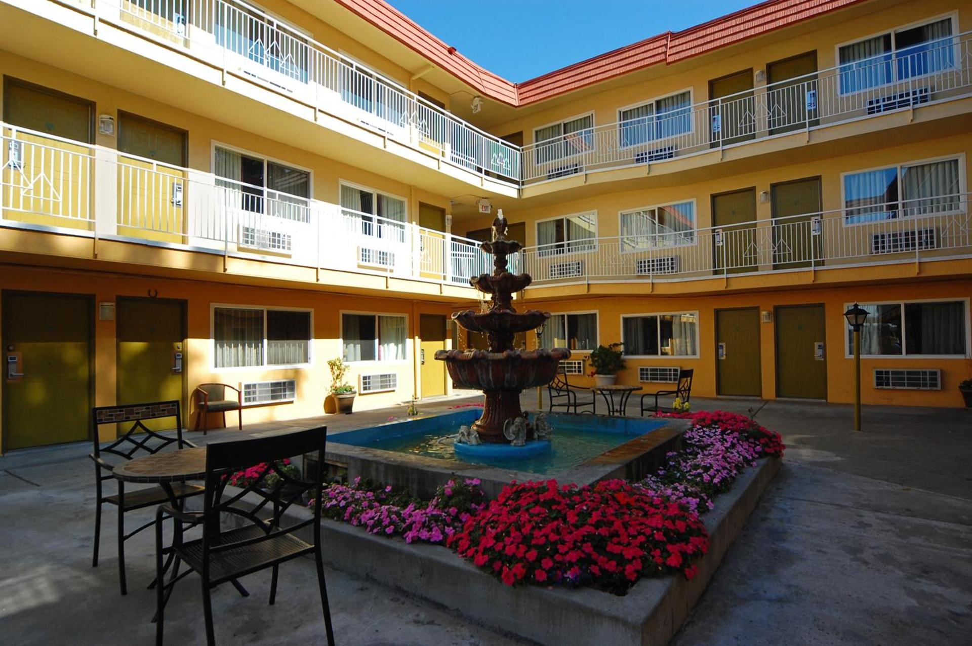 Imperial Inn Oakland photo 7