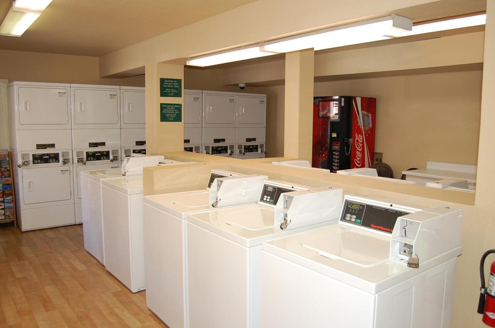 Extended Stay America Suites - Las Vegas - Valley View photo 2