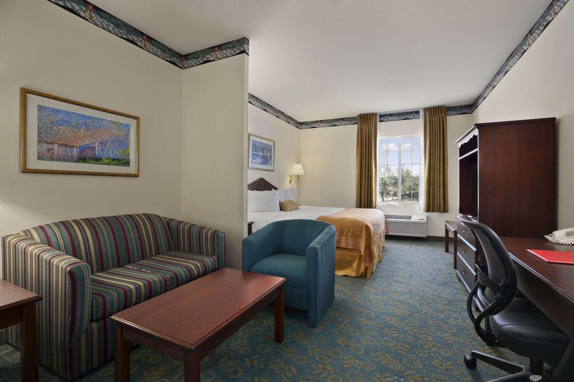 Ramada by Wyndham Williams photo 10