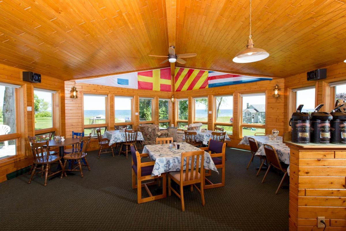 Square Rigger Lodge photo 17