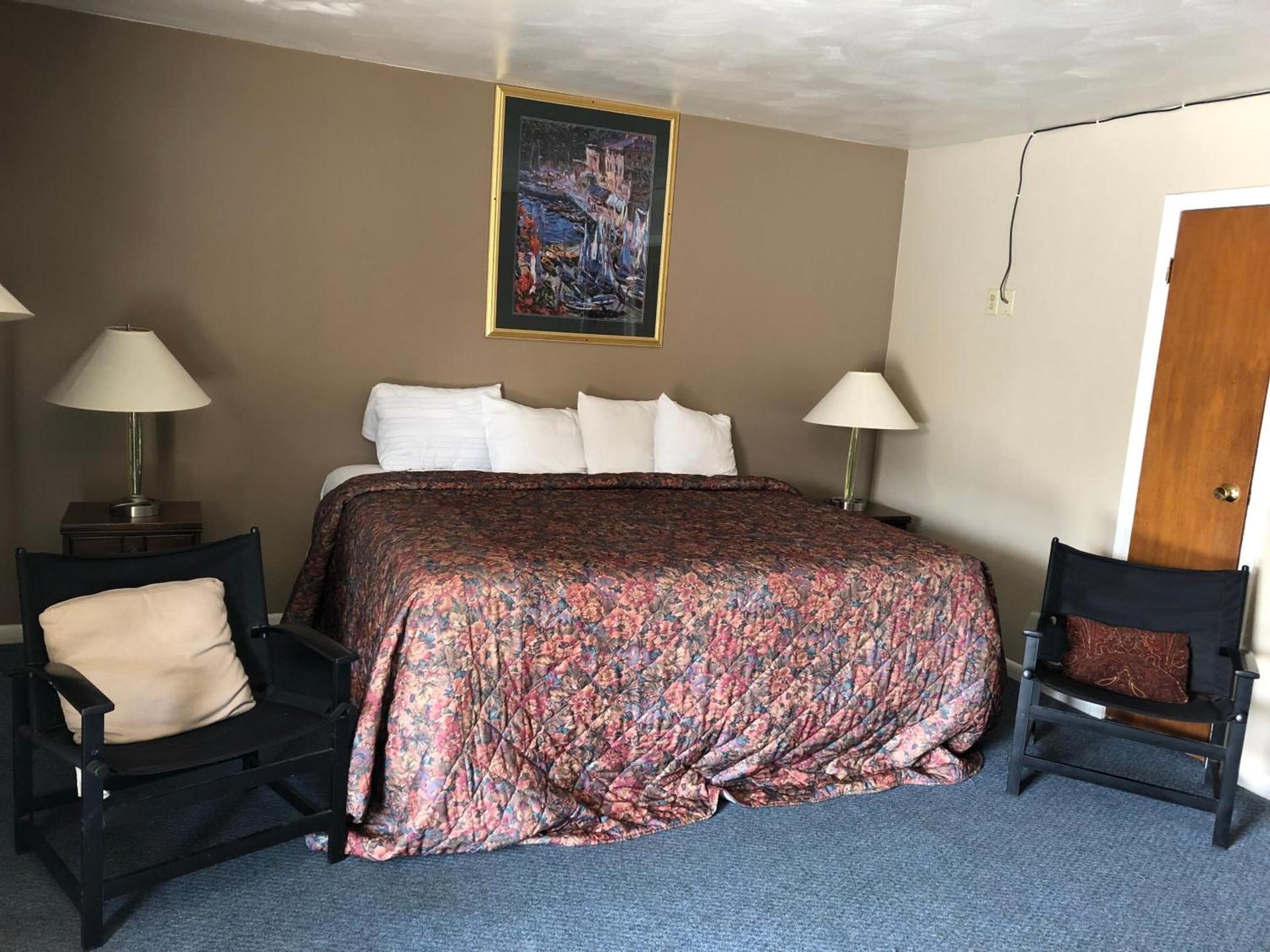 Village Inn Motel Holt photo 5