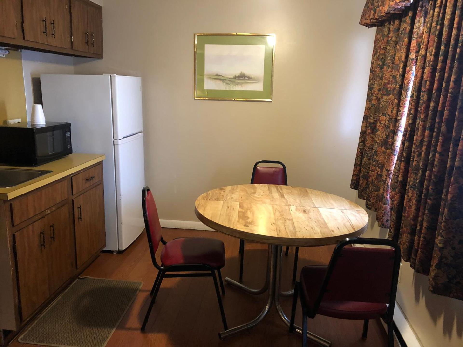 Village Inn Motel Holt photo 15