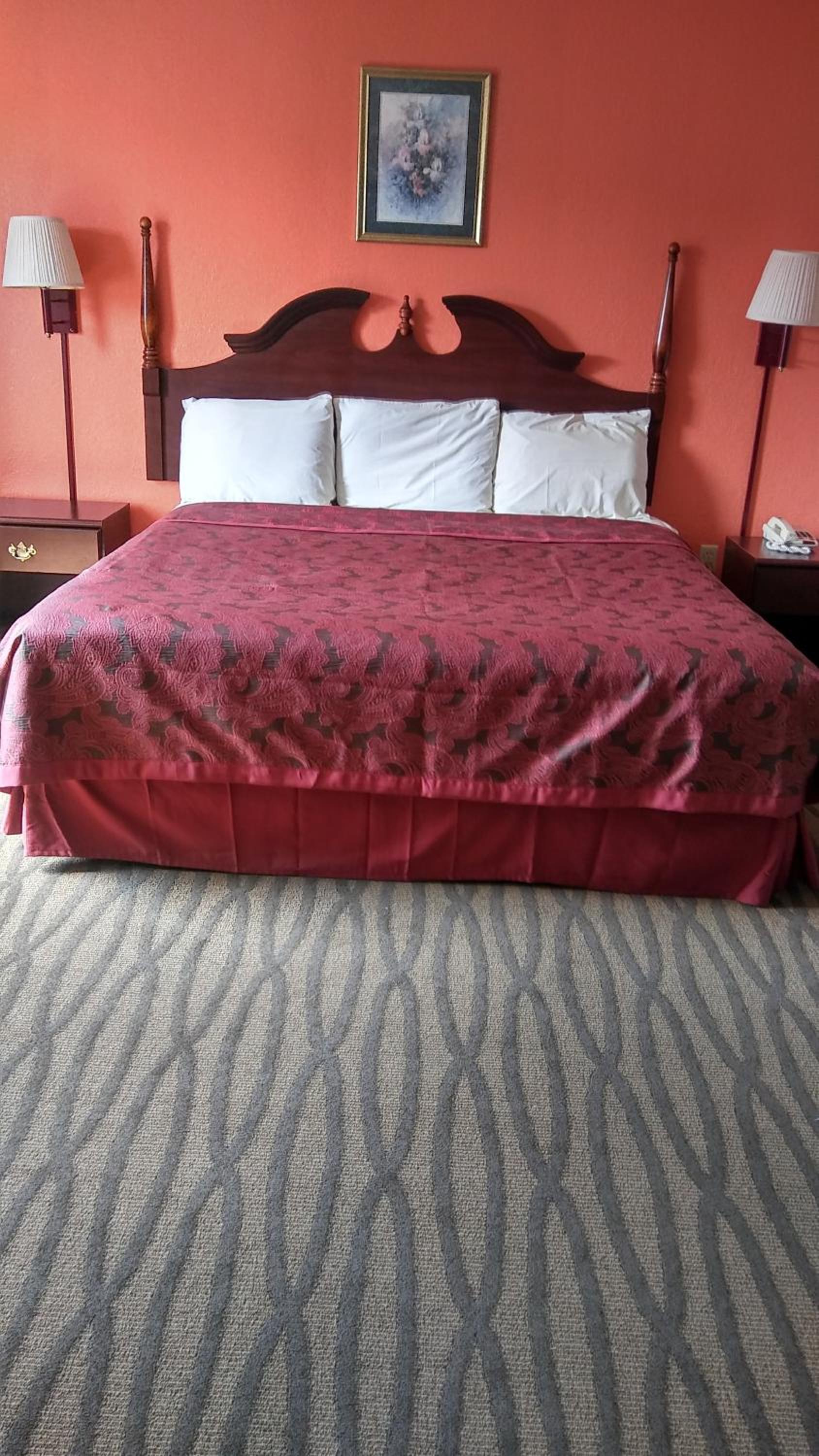 President Inn & Suites photo 3