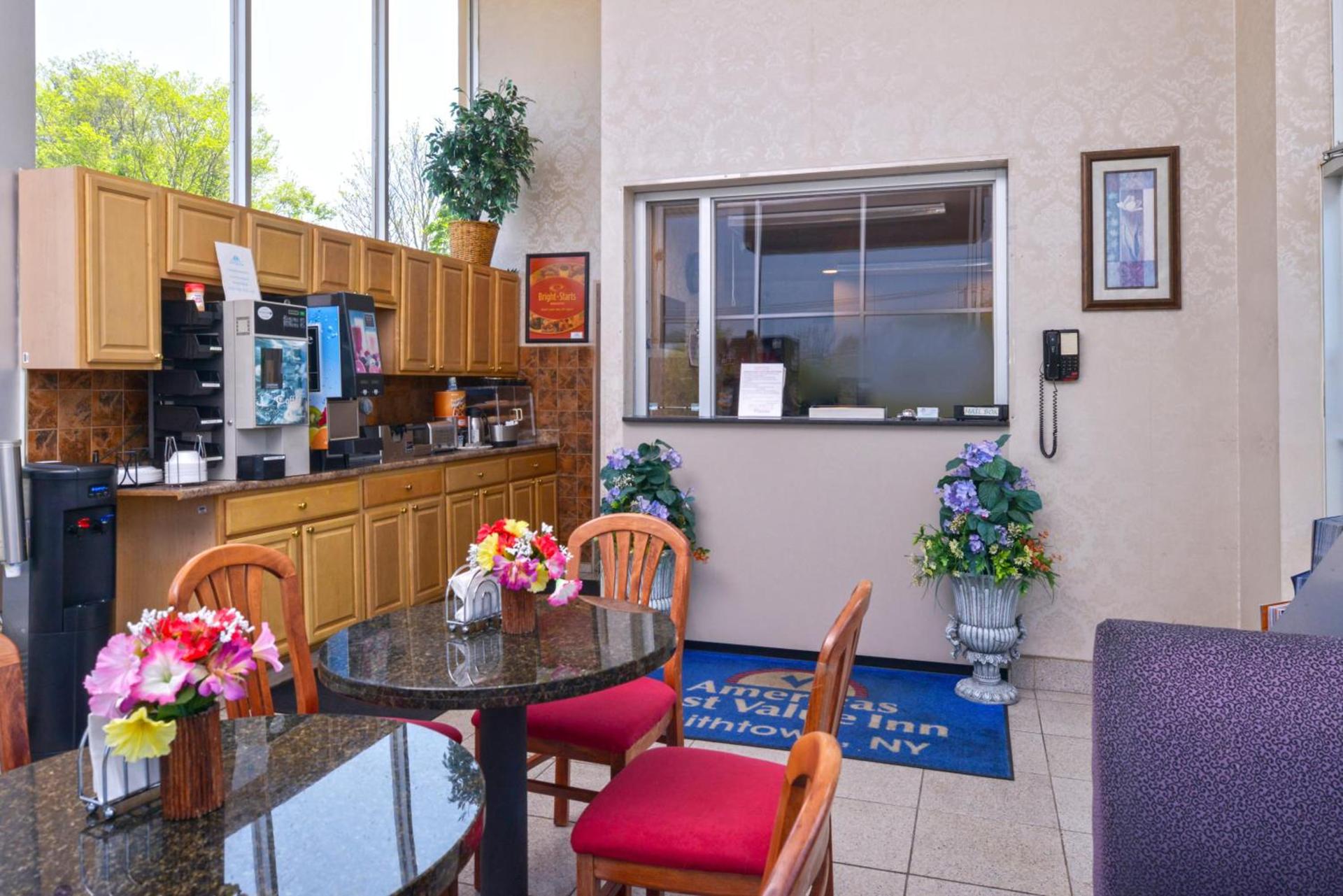 Americas Best Value Inn Smithtown/Long Island photo 3