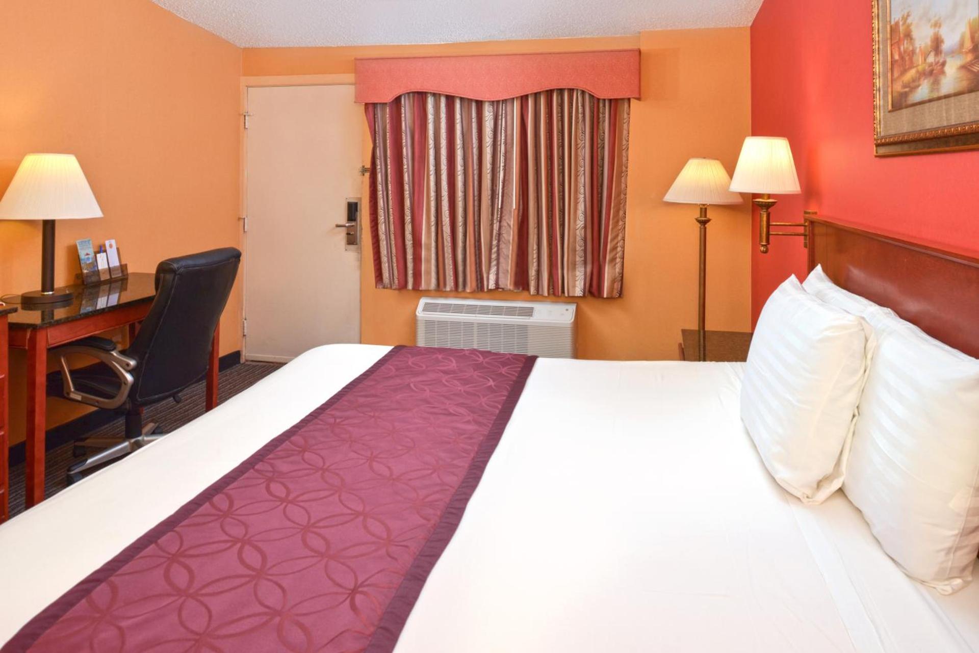 Americas Best Value Inn Smithtown/Long Island photo 17