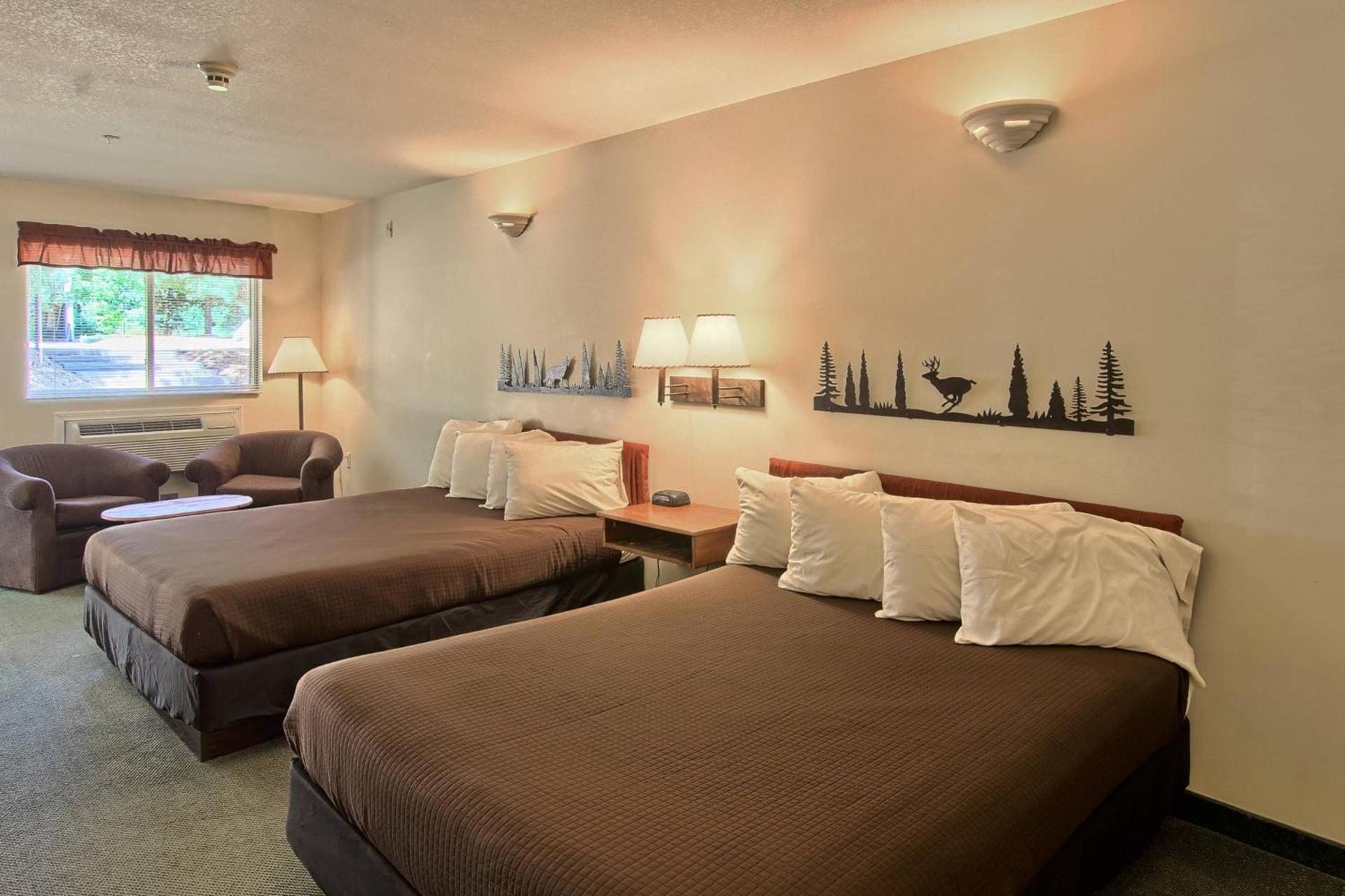 The Legend Cottage Inn photo 9