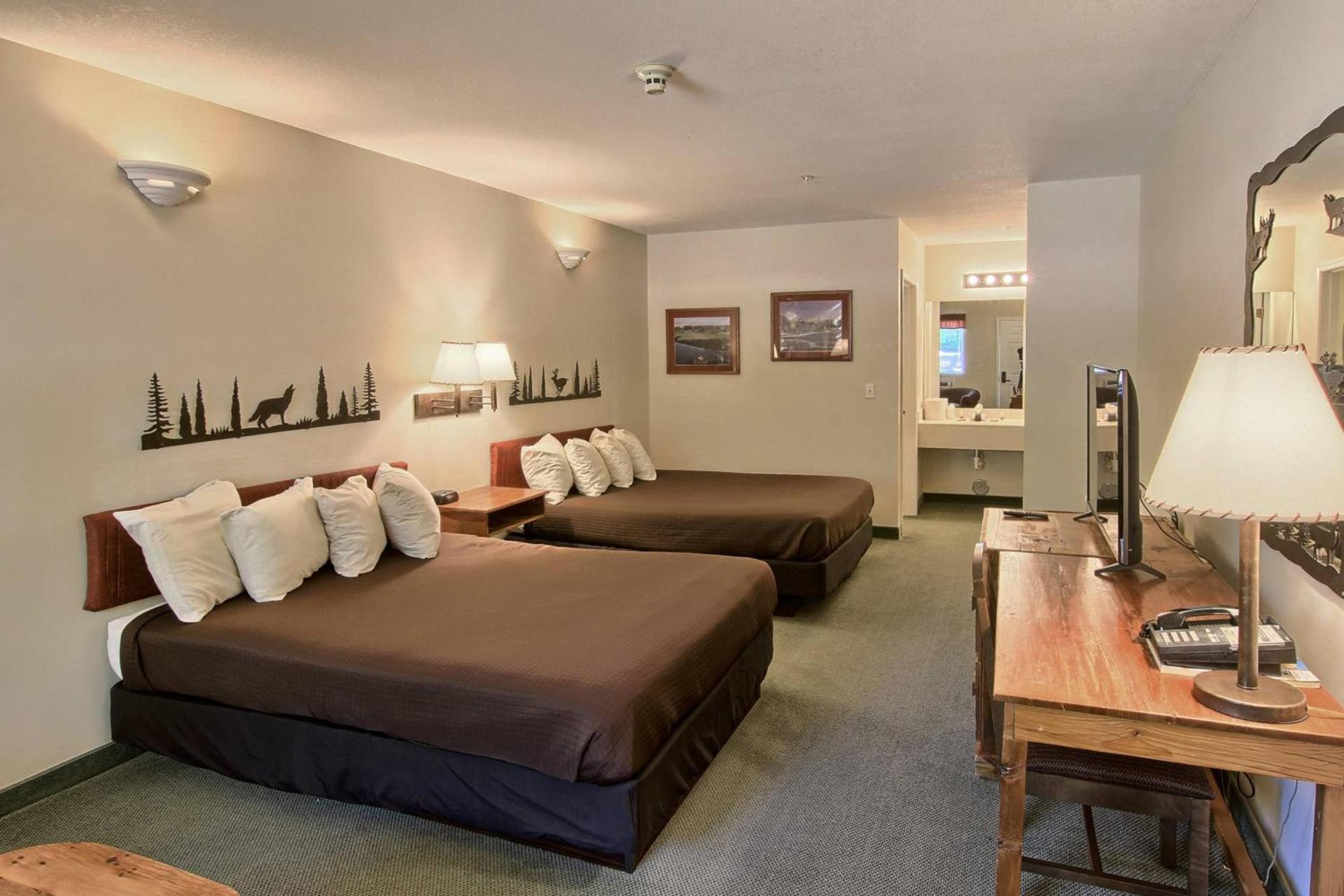 The Legend Cottage Inn photo 11