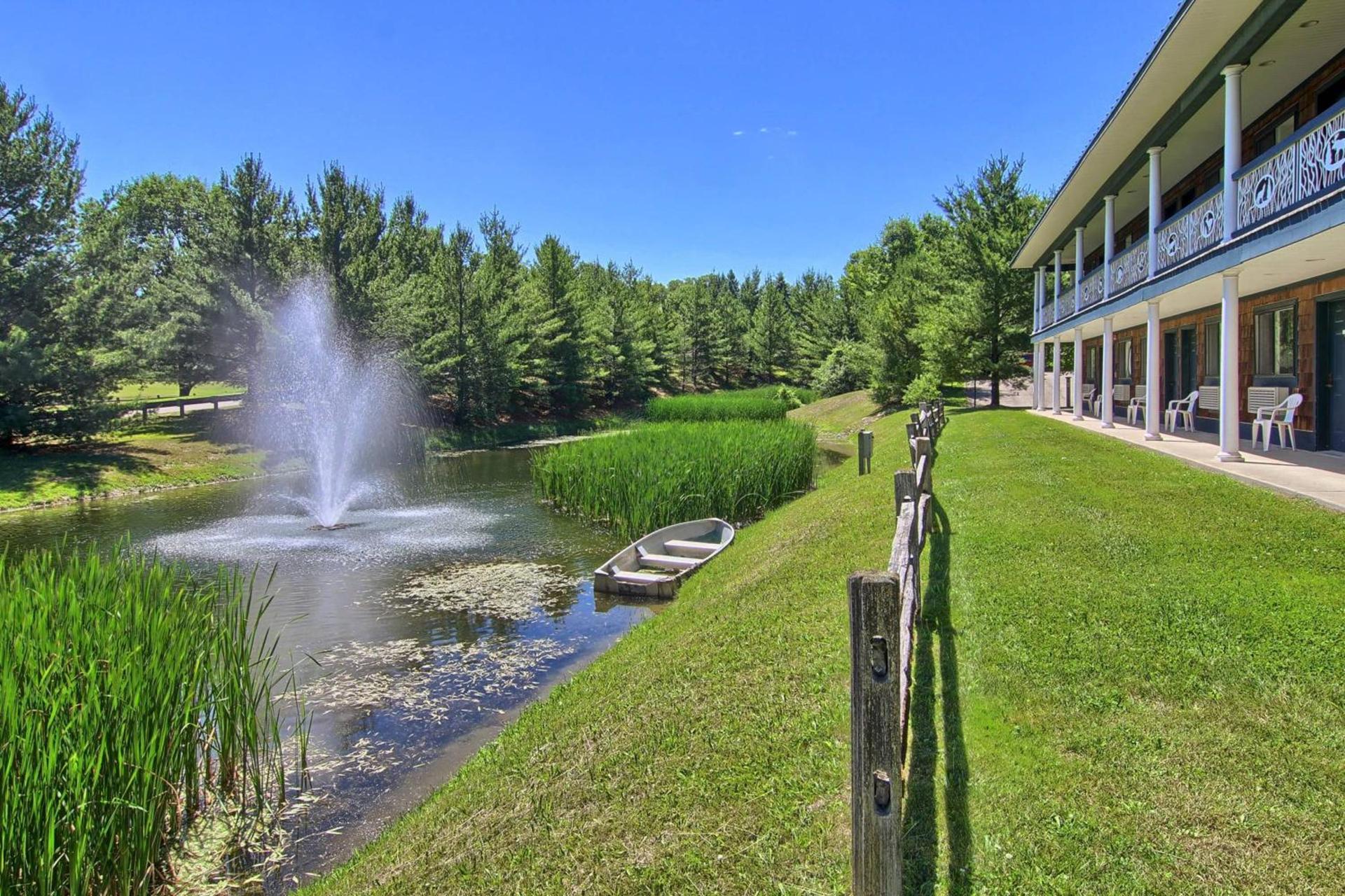 The Legend Cottage Inn photo 6