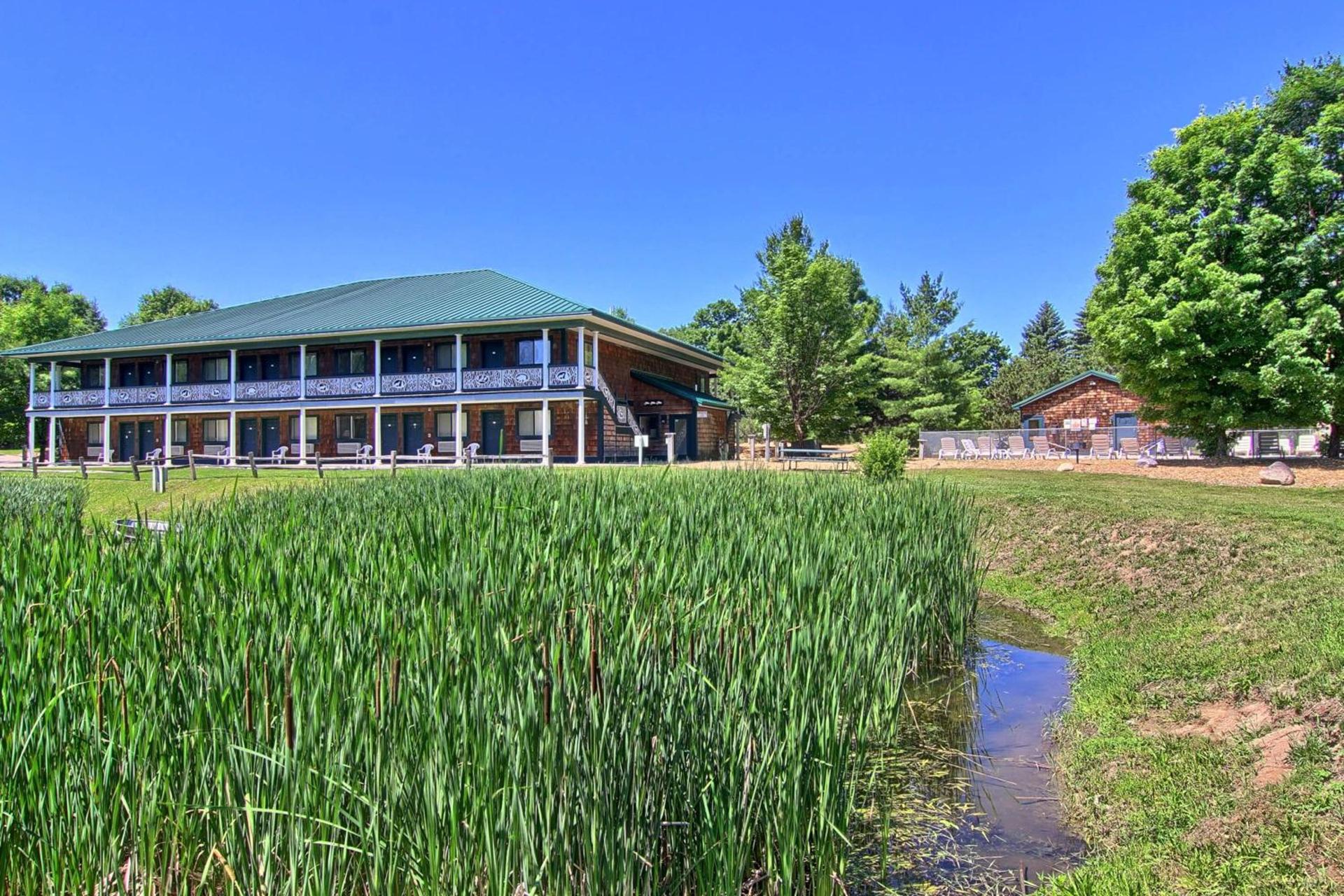 The Legend Cottage Inn photo 18