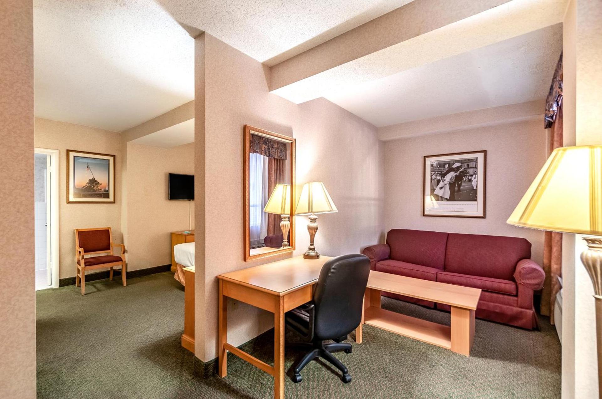 Red Lion Hotel Rosslyn Iwo Jima photo 21